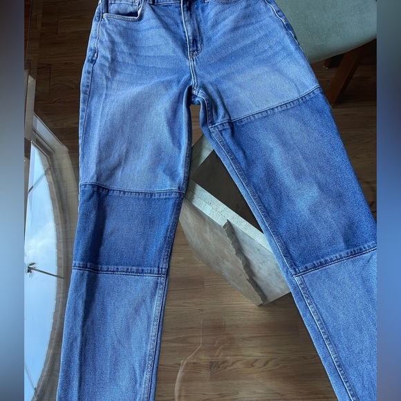 Hollister high rise Jeans. Patchwork. Size 26 with 27 in inseam - Picture 11 of 16